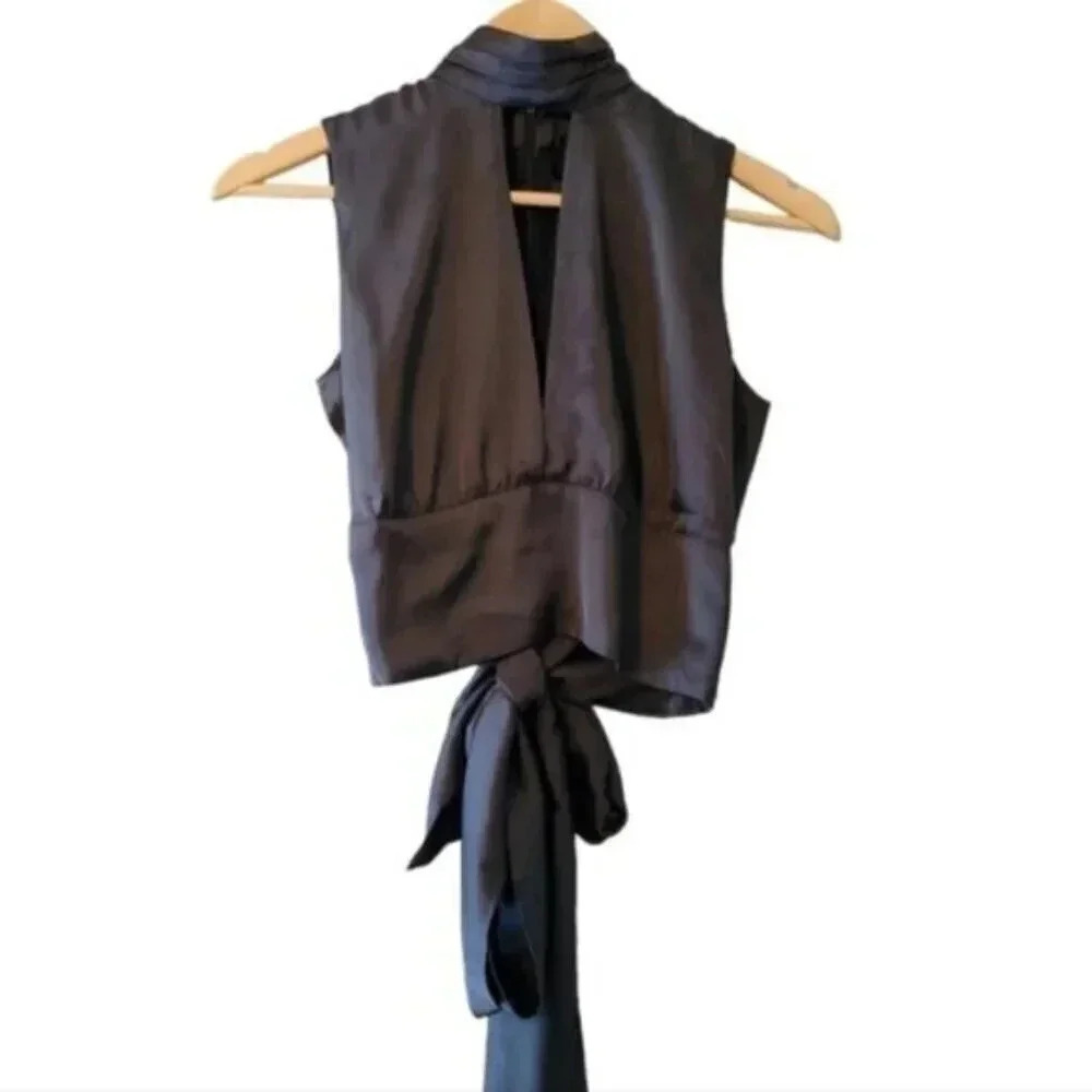 Lamarque Women's Opal Cropped Wrapped Feminine Summer Blouse Black Size Small.